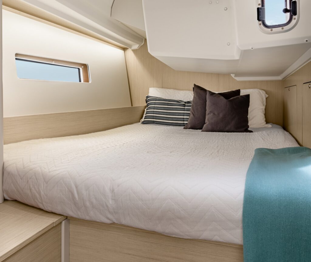 Oceanis-40.1-Interior1