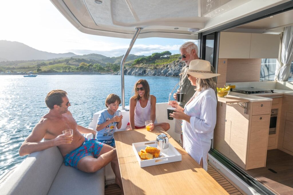 ST41-Sedan-Carousel2