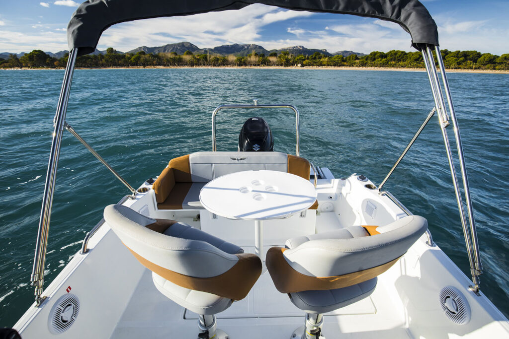 Exterior Flyer 6 SUNdeck