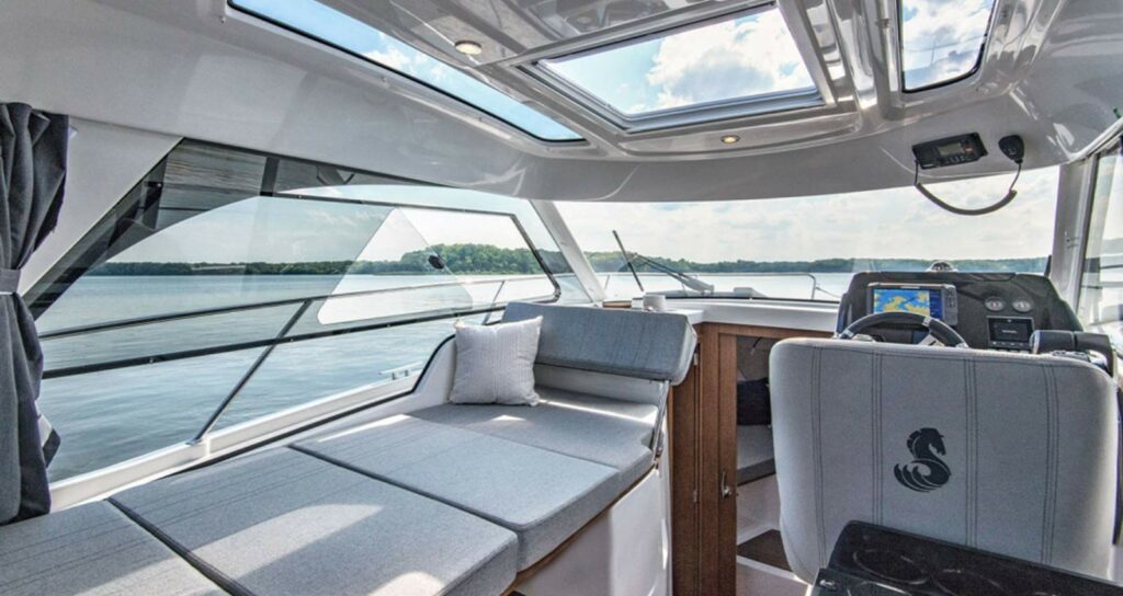 Interior 2 Antares 9