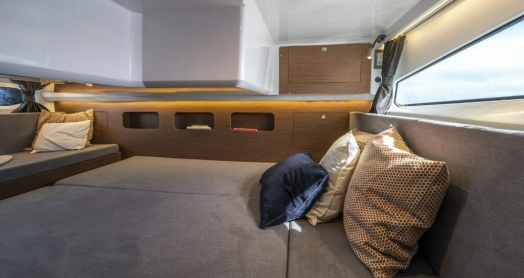 Interior 5 Antares 11